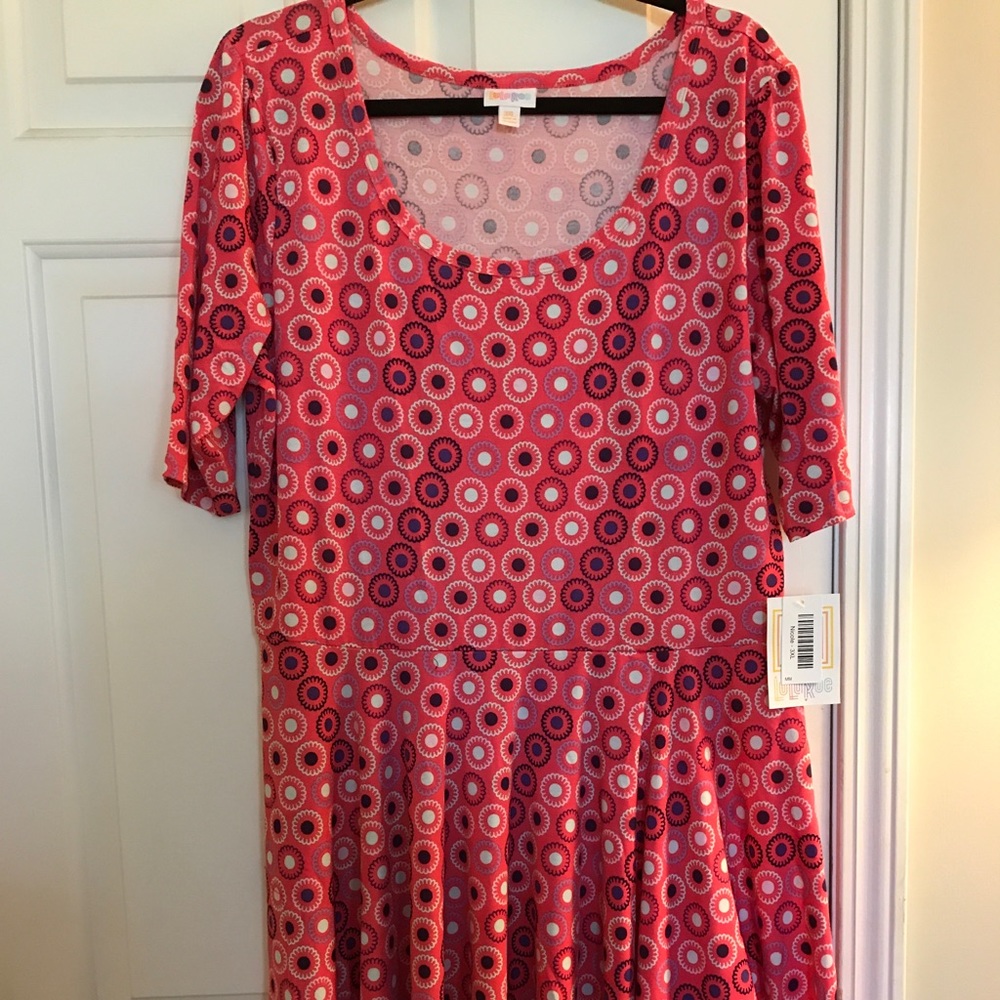 LuLaRoe Nicole Dress